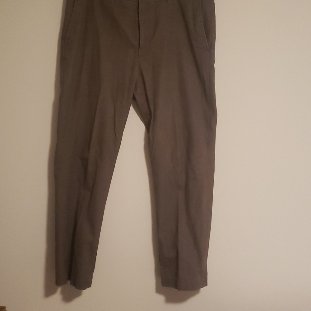 Banana Republic Aiden chino 38x32